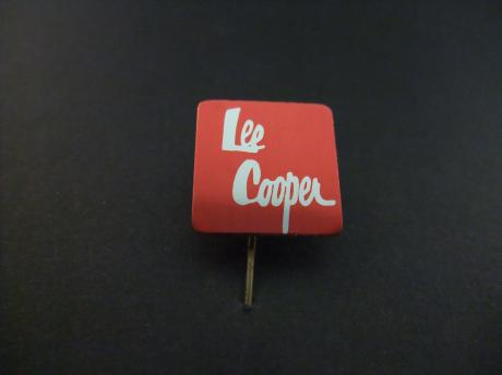 Lee Cooper kleding-fabrikant (jeans , denim T-shirts , sneakers , rugzakken en heuptasjes )